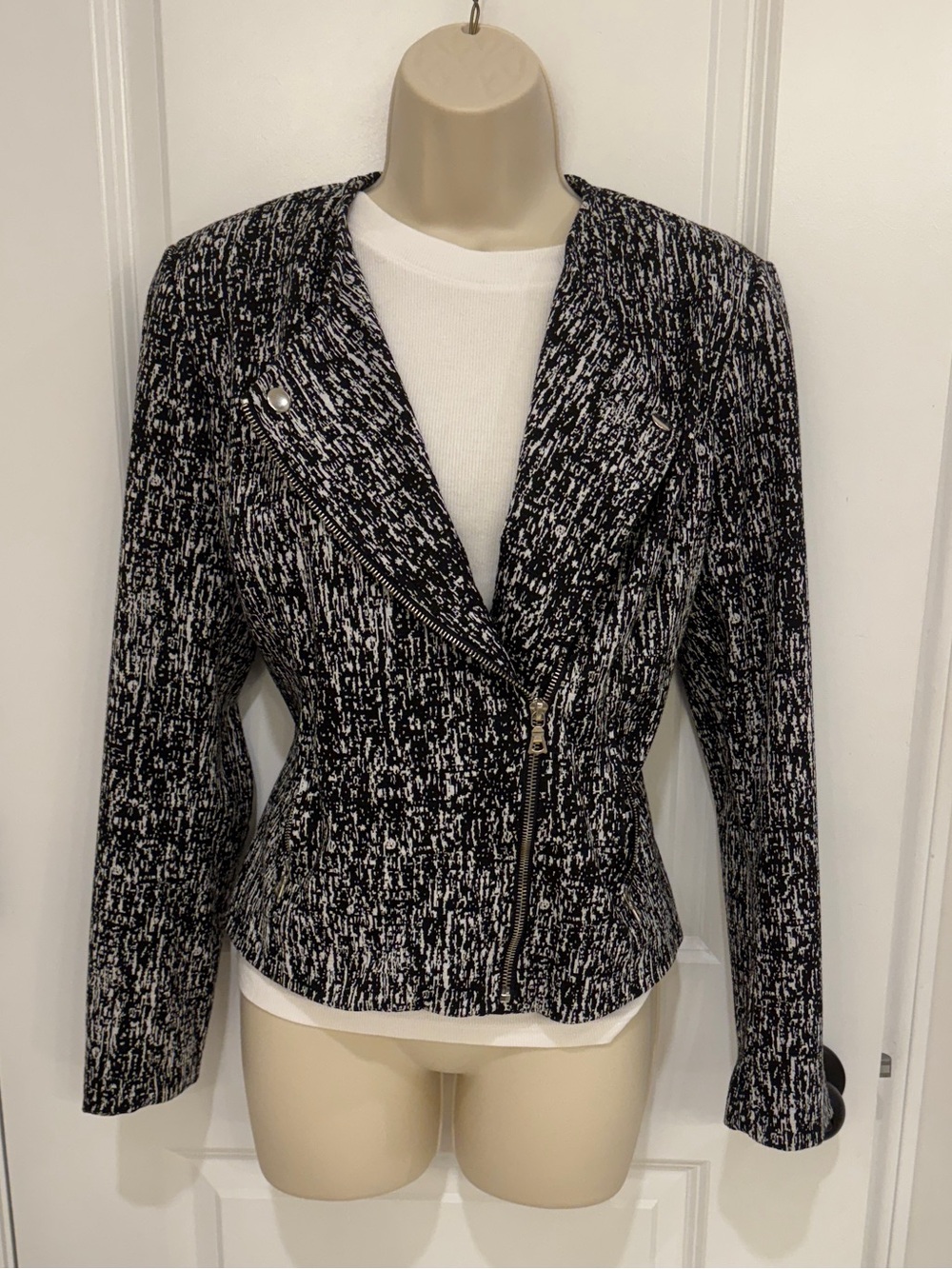 Alice Hope Black & White Asymetrical Moto Jacket | Medium